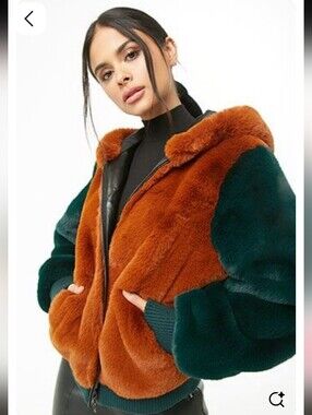 Shaci Two-Tone Faux Fur Bomber Jacket in Rust and Forest Green_S
